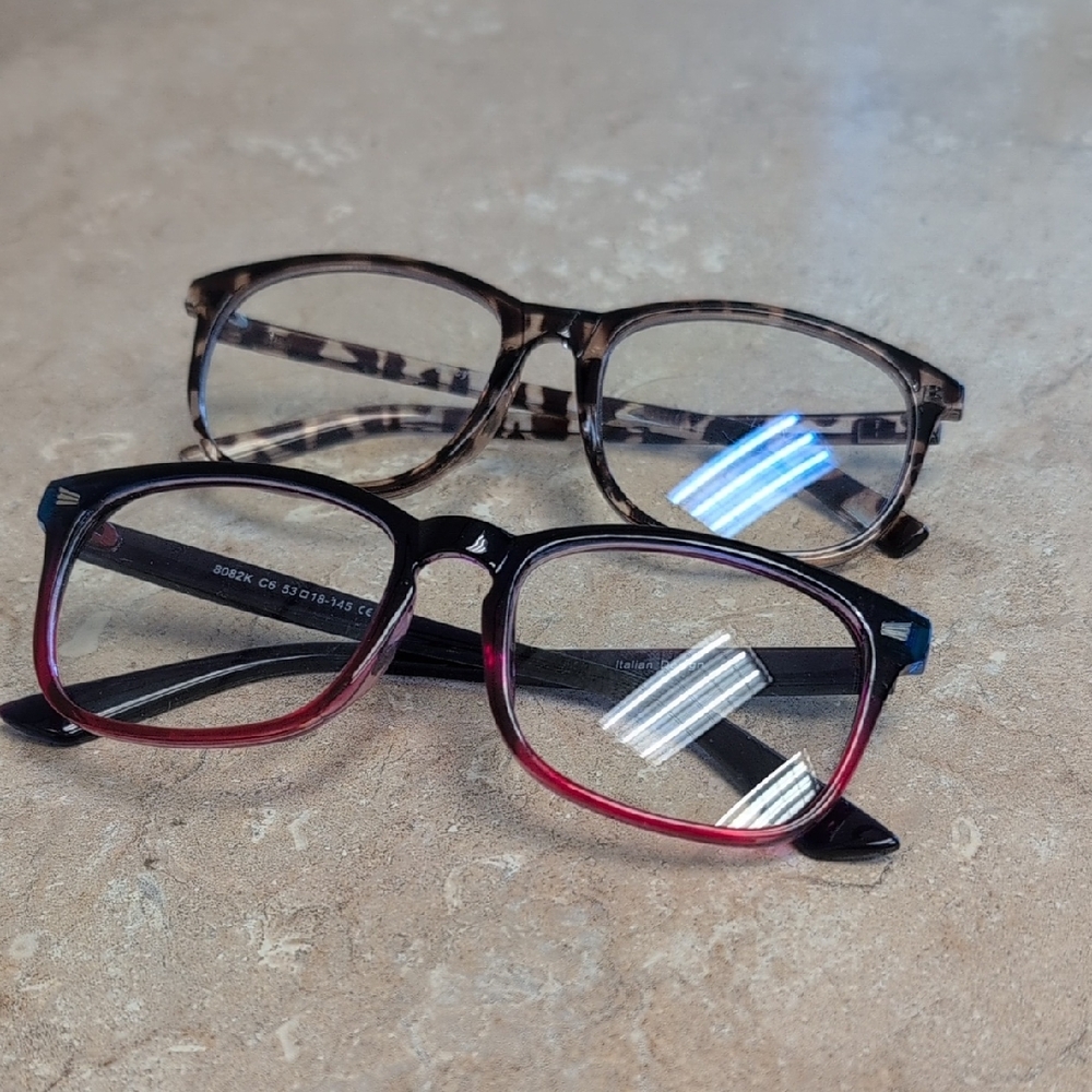 Stylish Eyeglasses Set - Tortoise and Red